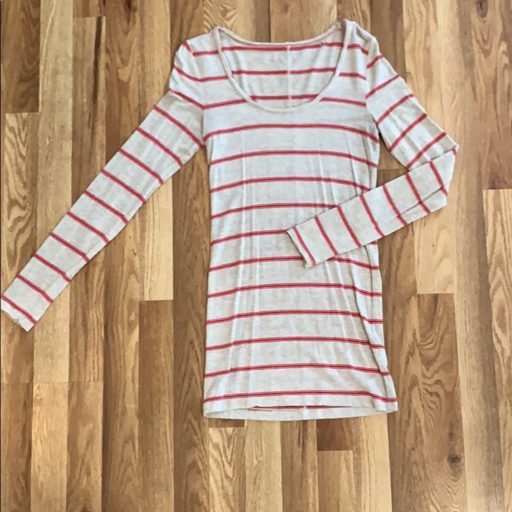 Long sleeve t-shirt